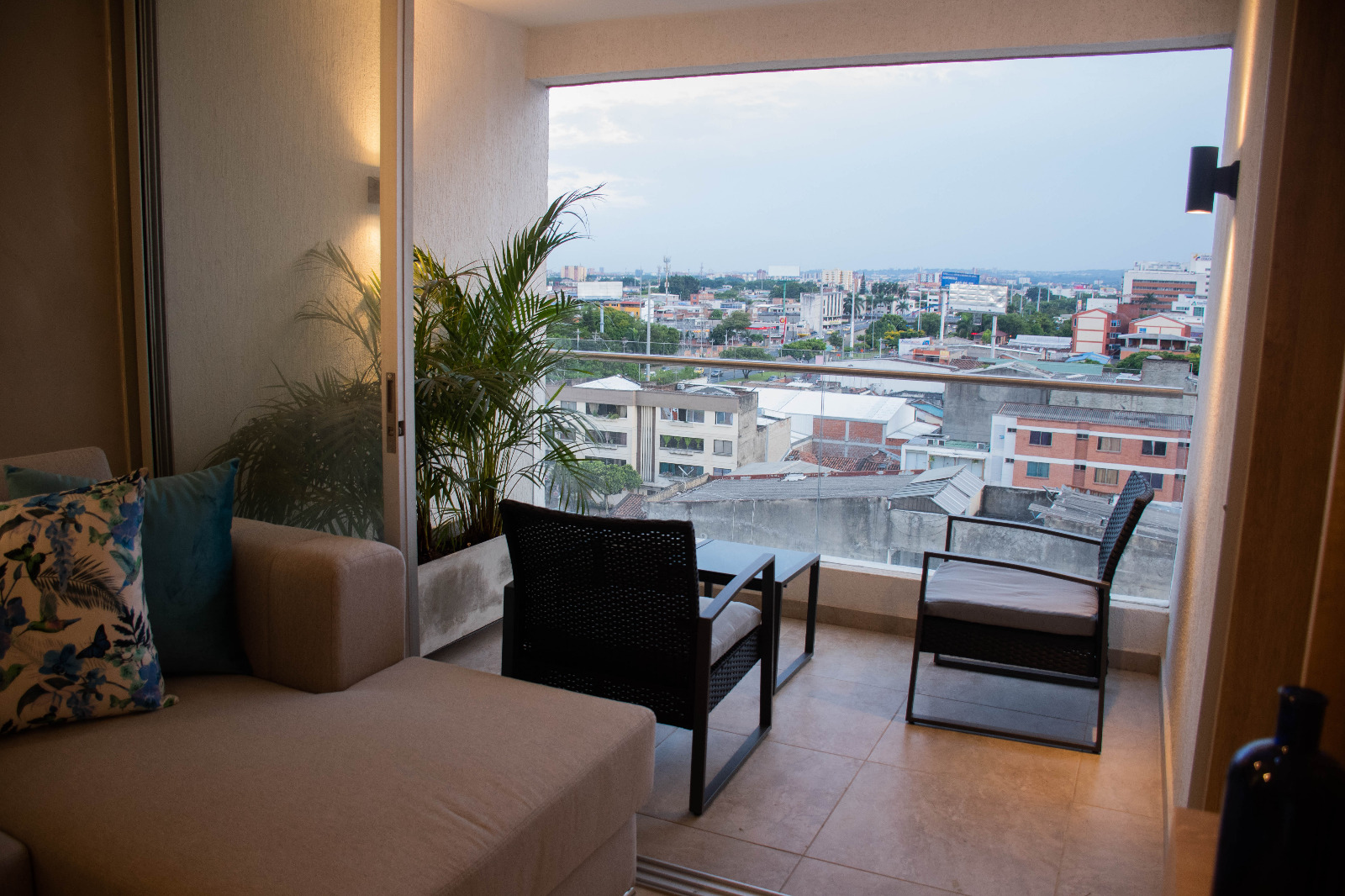 Apartamento amoblado en Cali, barrio Los Cámbulos - TuriRent